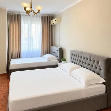 Apartament 2br L Big Balcony L Free Parking